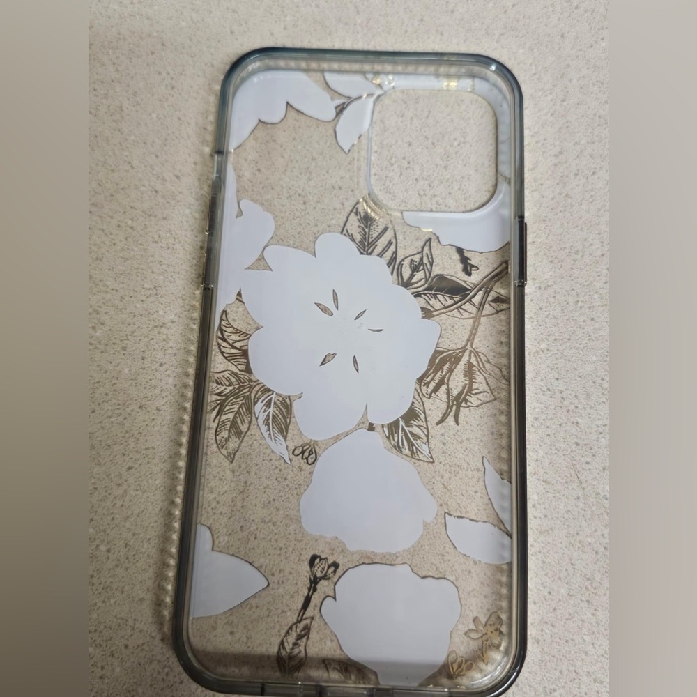 iPhone 12 Pro Max hard plastic phone case floral print - Picture 4 of 4